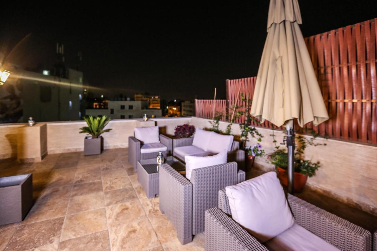 Khuttar Apartment Amman Exterior photo